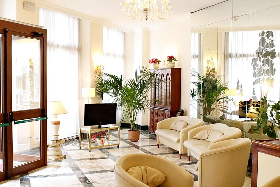Gh Hotel San Giusto Рим Екстериор снимка
