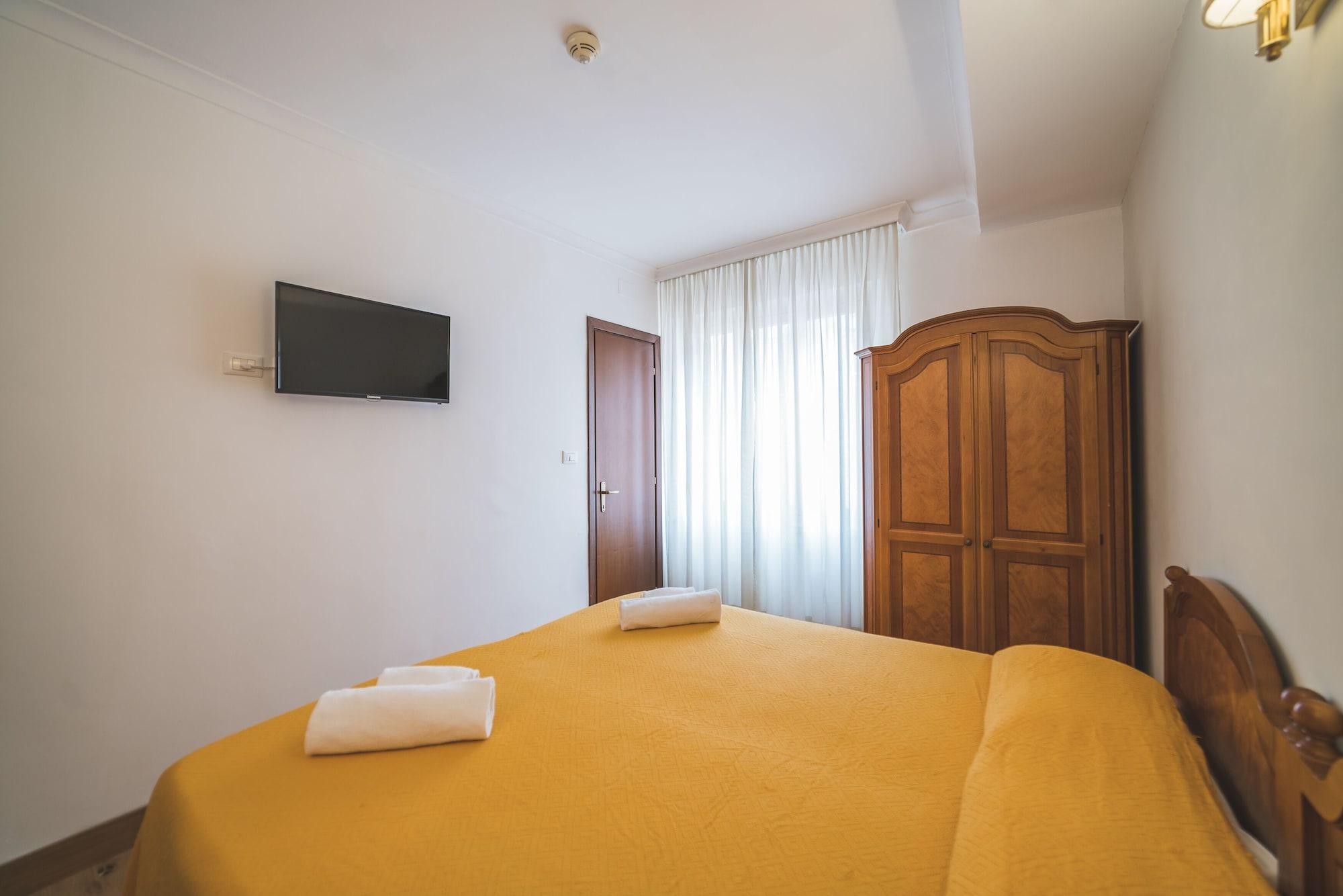 Gh Hotel San Giusto Рим Екстериор снимка