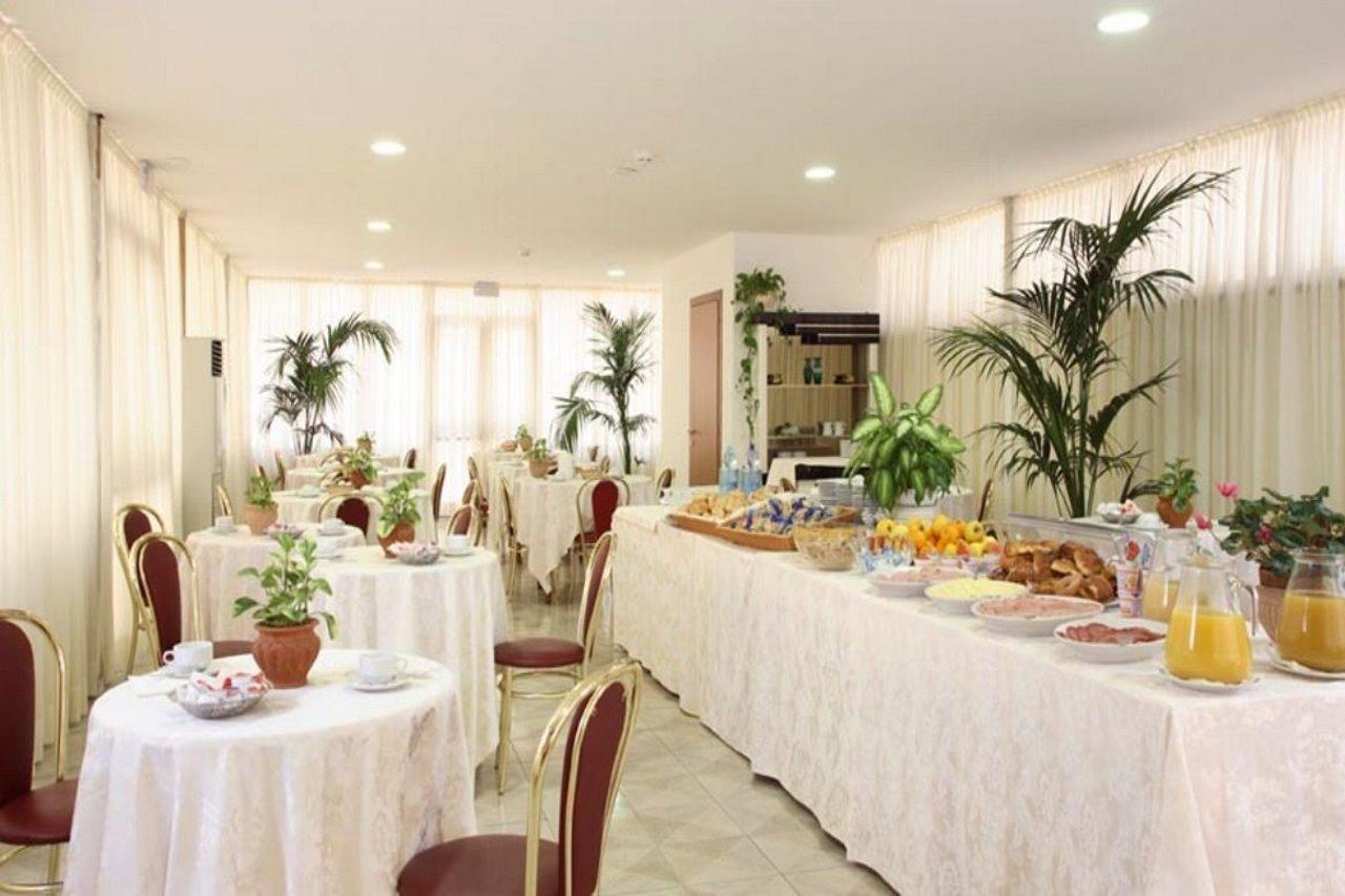 Gh Hotel San Giusto Рим Ресторант снимка