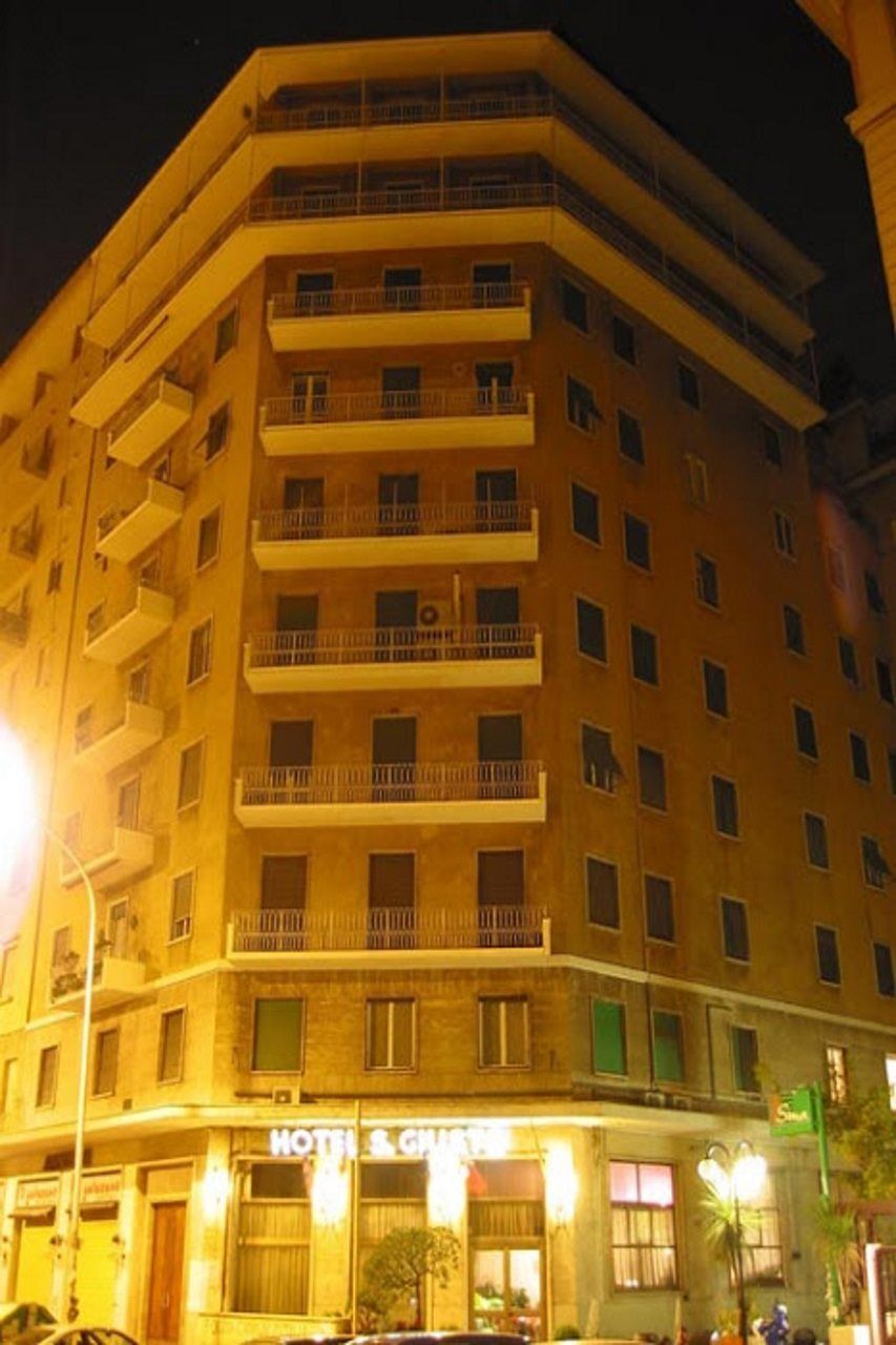 Gh Hotel San Giusto Рим Екстериор снимка