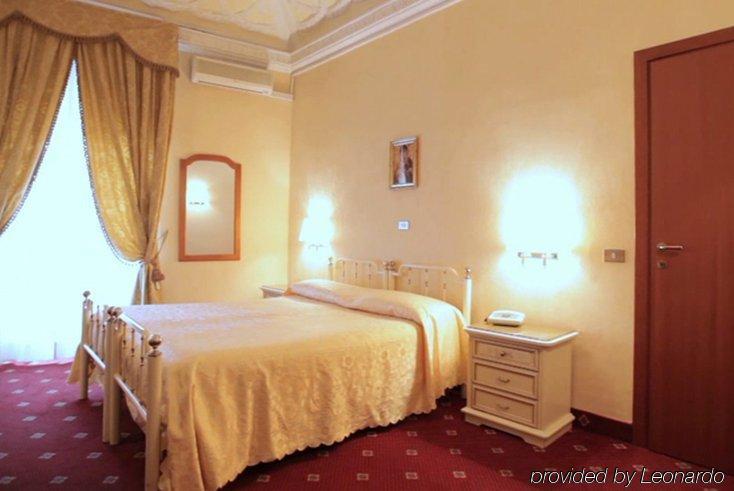 Gh Hotel San Giusto Рим Екстериор снимка